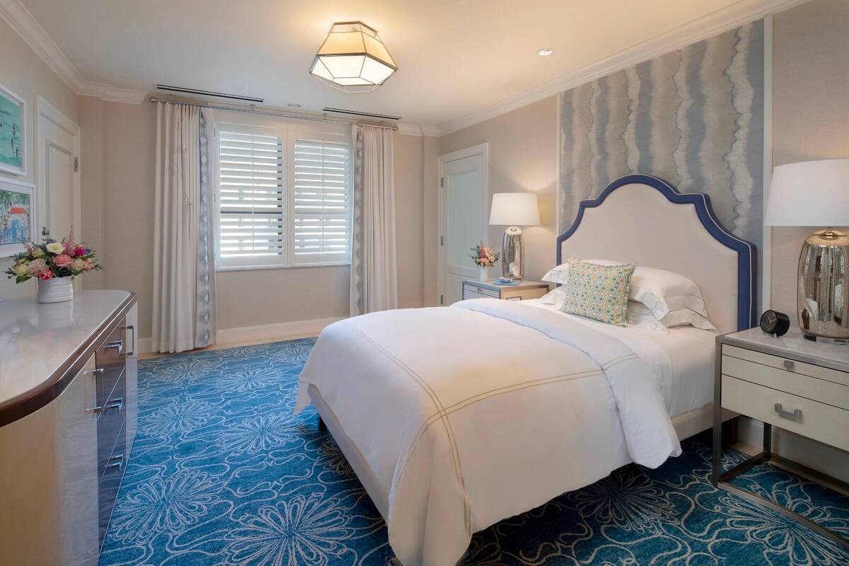 Accessible Queen Room