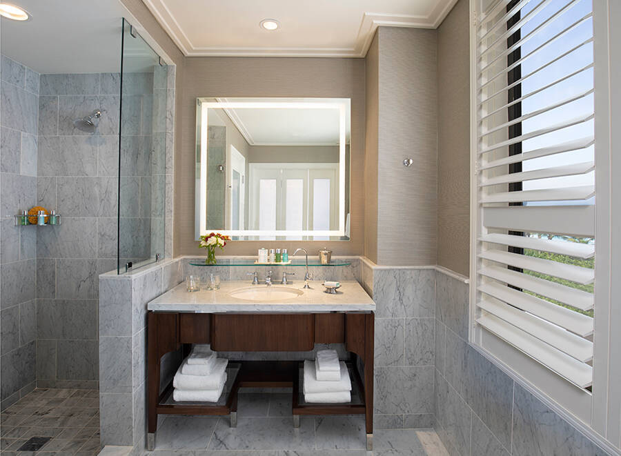 Junior King Suite