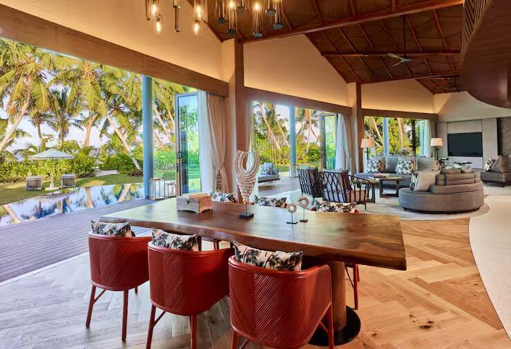 Five Bedroom Eagle Ray Pool Villa