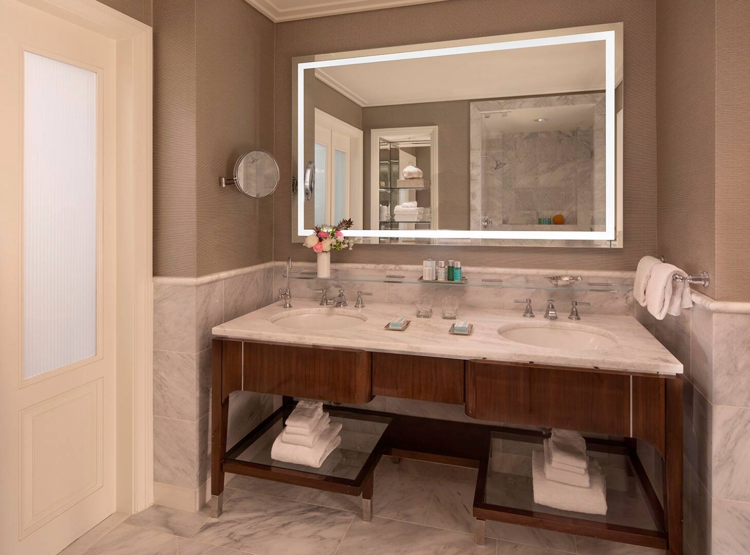 Deluxe Double with Resort View