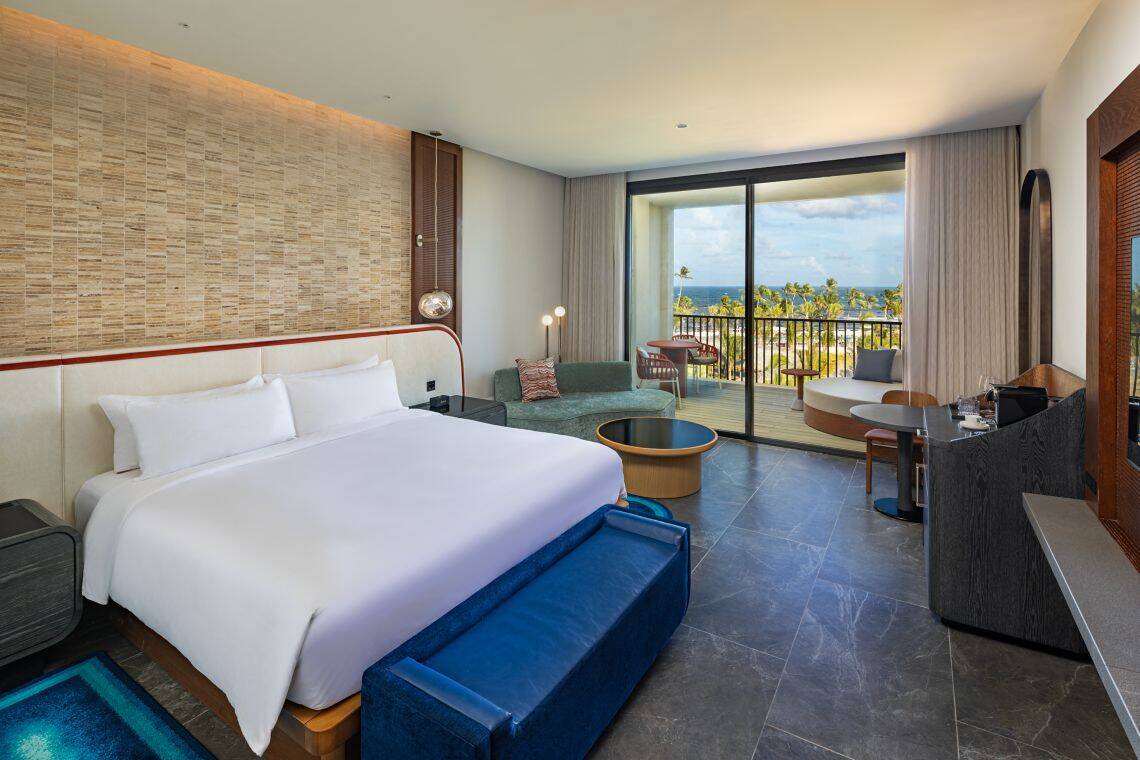 PREMIER ONE KING, OCEAN VIEW ROOM
