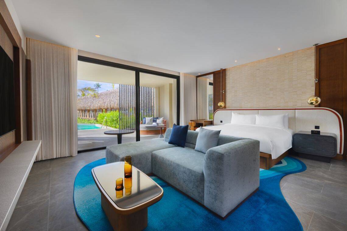 W ONE KING SUITE, SWIM-UP