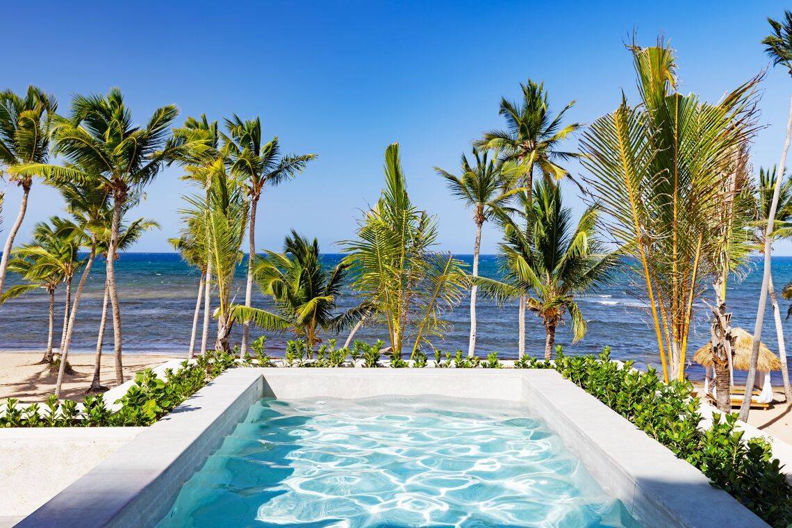 OASIS TWO BEDROOM SUITE, PRIVATE POOL