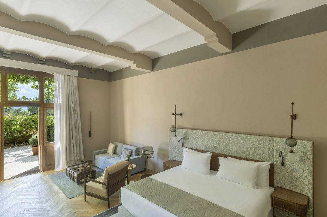 FULL ACCESSIBLE JUNIOR SUITE