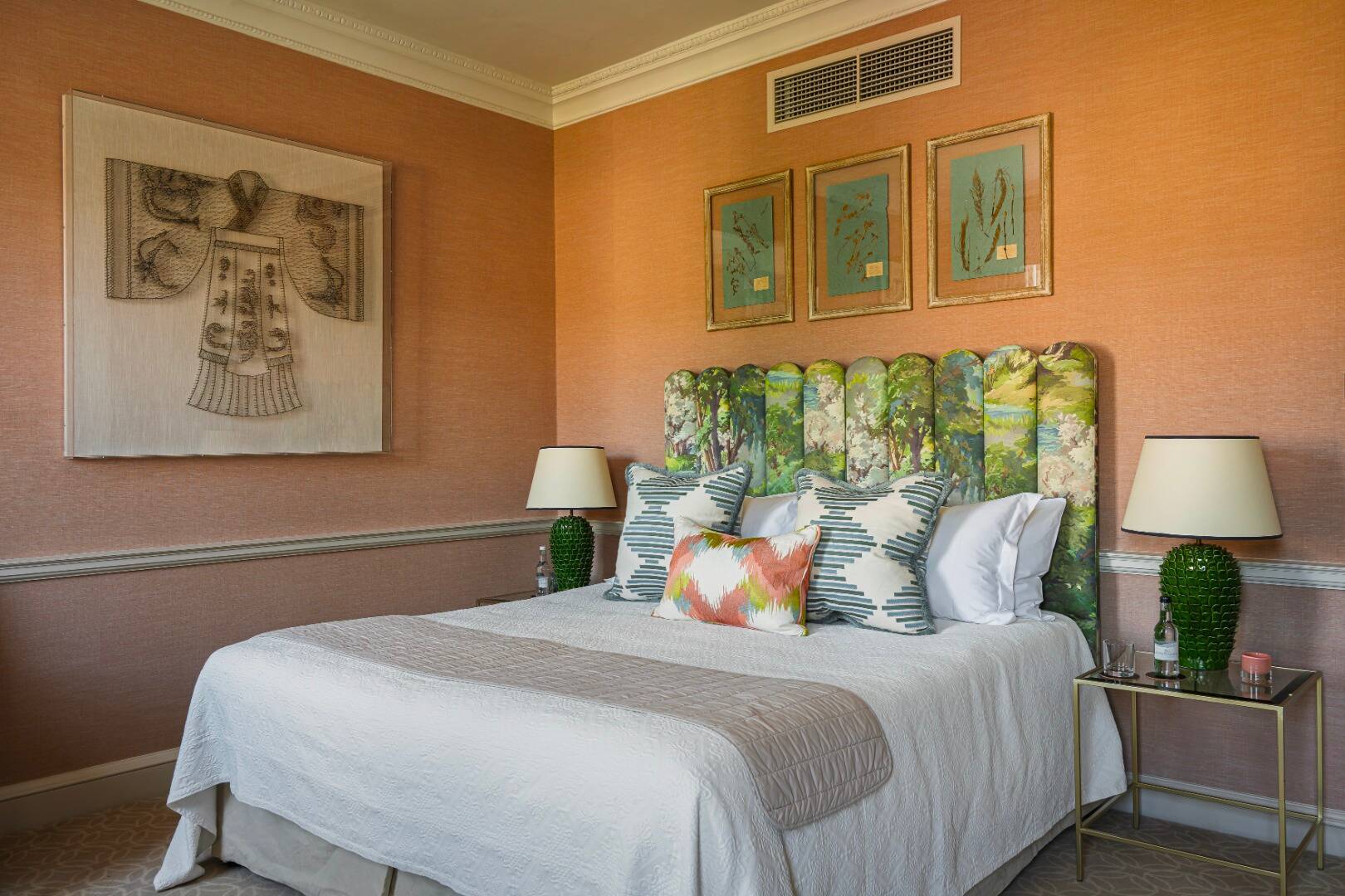 DELUXE HERITAGE ROOM