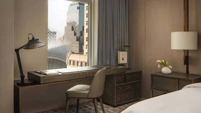 Hudson Corner Room - King