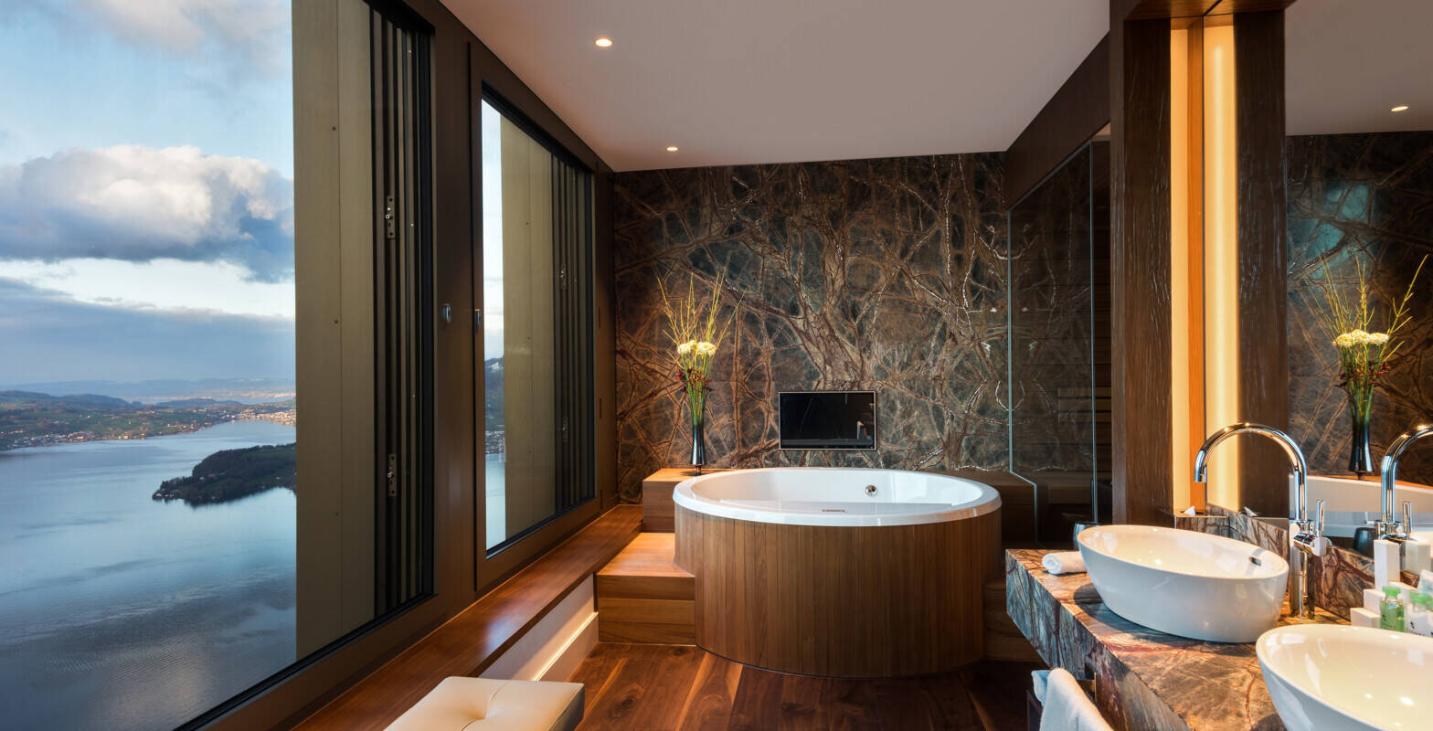 Contemporary Lake View Royal Suite