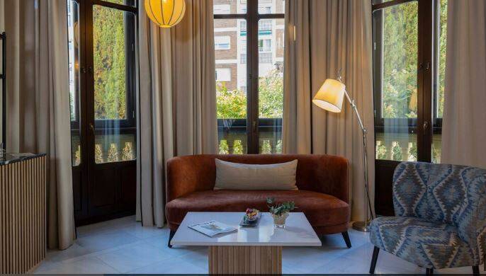 GRAND JUNIOR SUITE