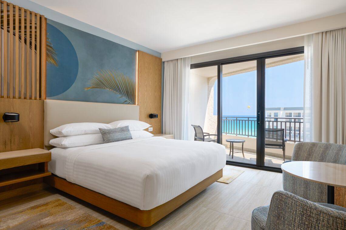 EXECUTIVE ONE BEDROOM SUITE WITH SOFA BED, BALCONY