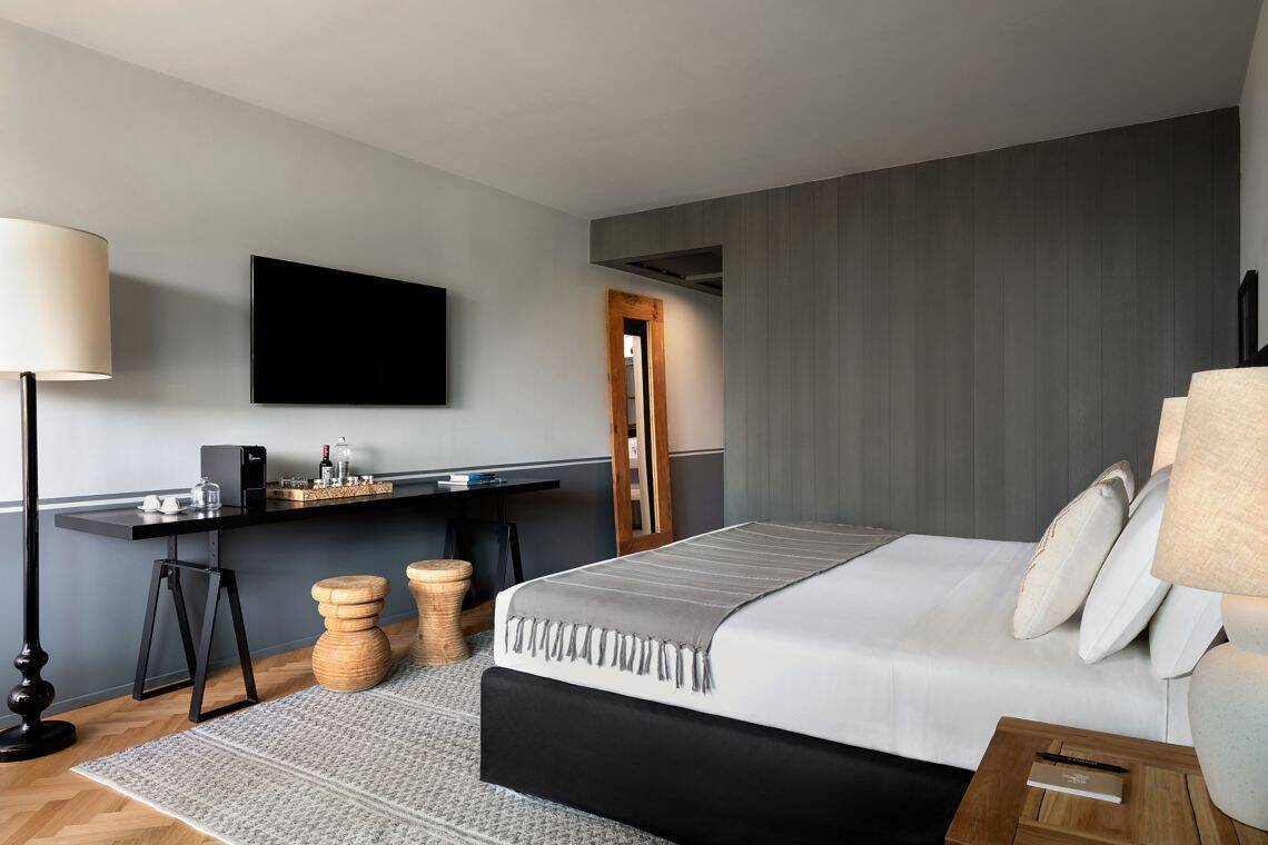 Tuscany Junior Suite King Garden View