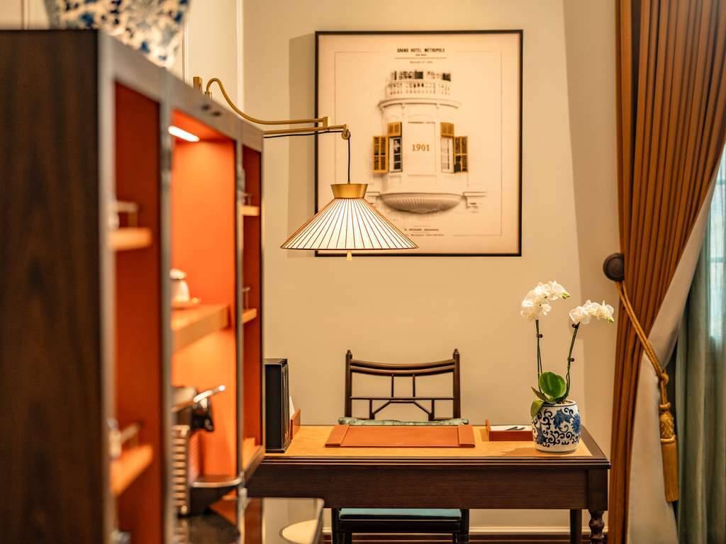 Historical Wing - Grand Luxury Queen Room