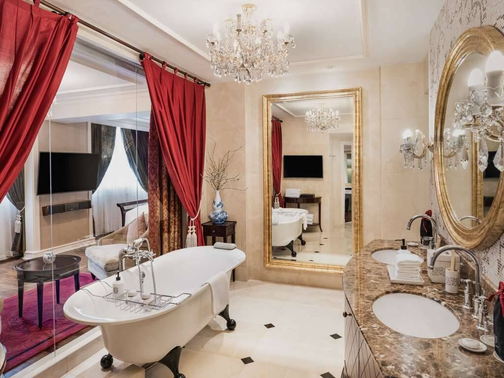 Opera Wing - Grand Prestige Suite
