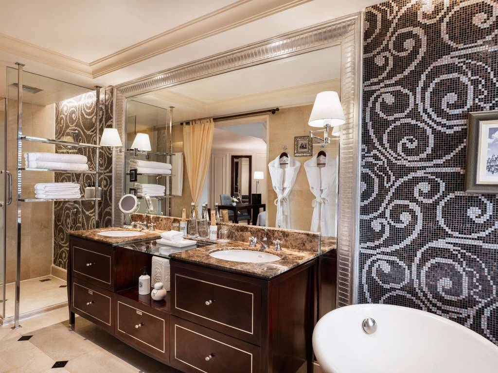 Opera Wing - Grand Premium Room