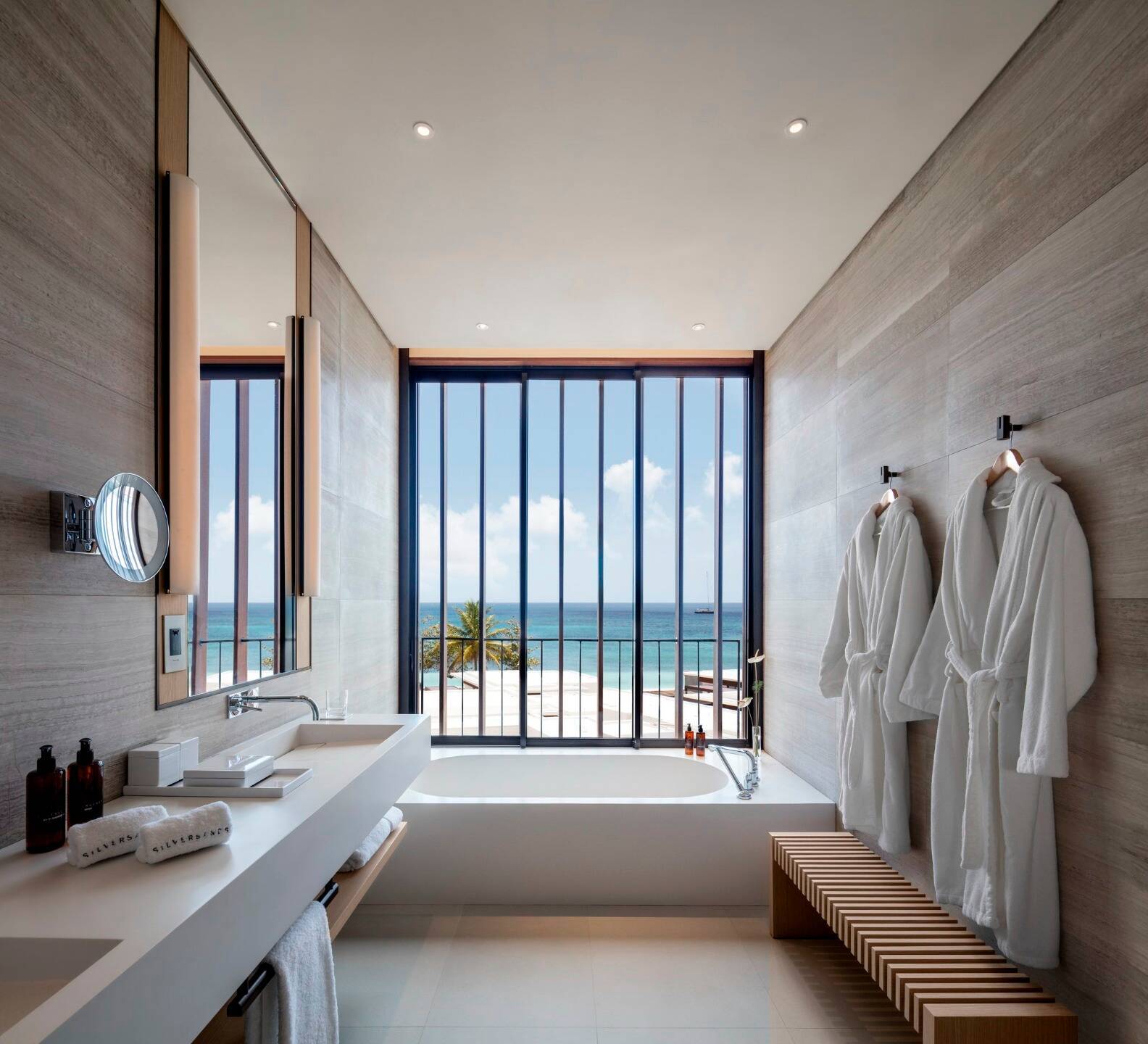 Penthouse Level King