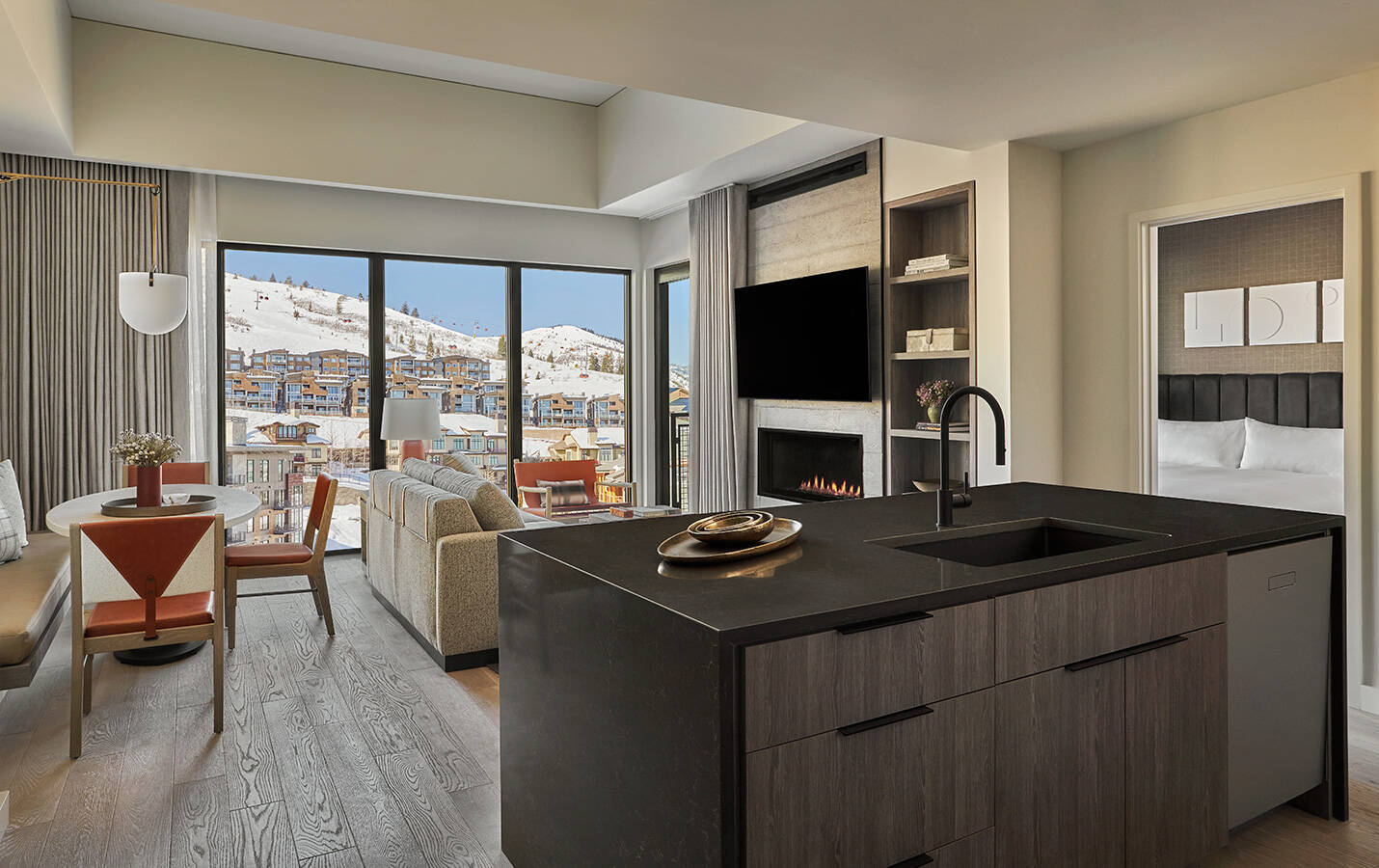 TWO BEDROOM RESIDENCES PEAK VIEW KING/KING