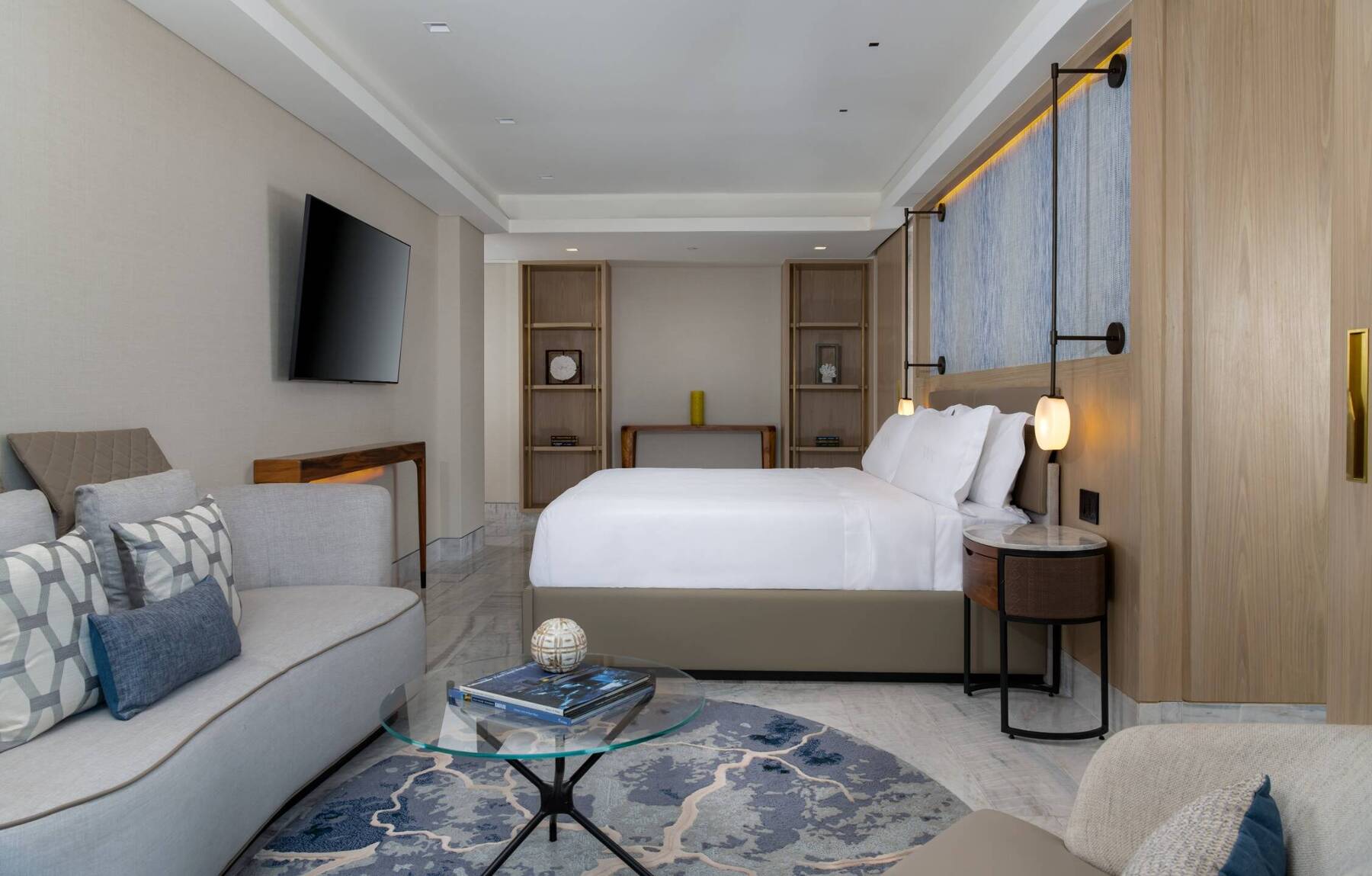 OCEAN FRONT TWO BEDROOM PRESIDENTIAL SUITE