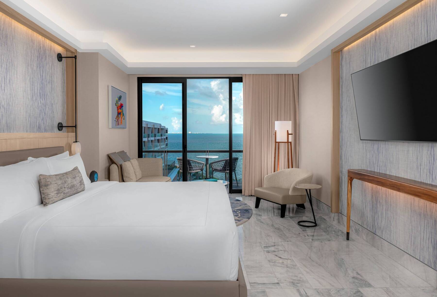 FAMILY CONNECTING SUITE, ONE KING AND TWO QUEENS