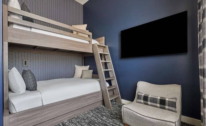 TOWNHOUSES RESORT VIEW THREE BEDROOM KING/KING/BUNKS