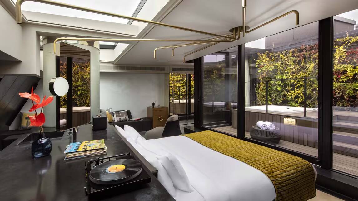 Urban Suite Bank