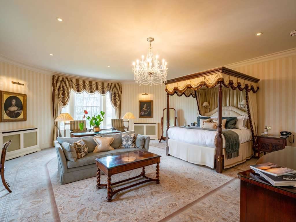 GRAND MASTER SUITE