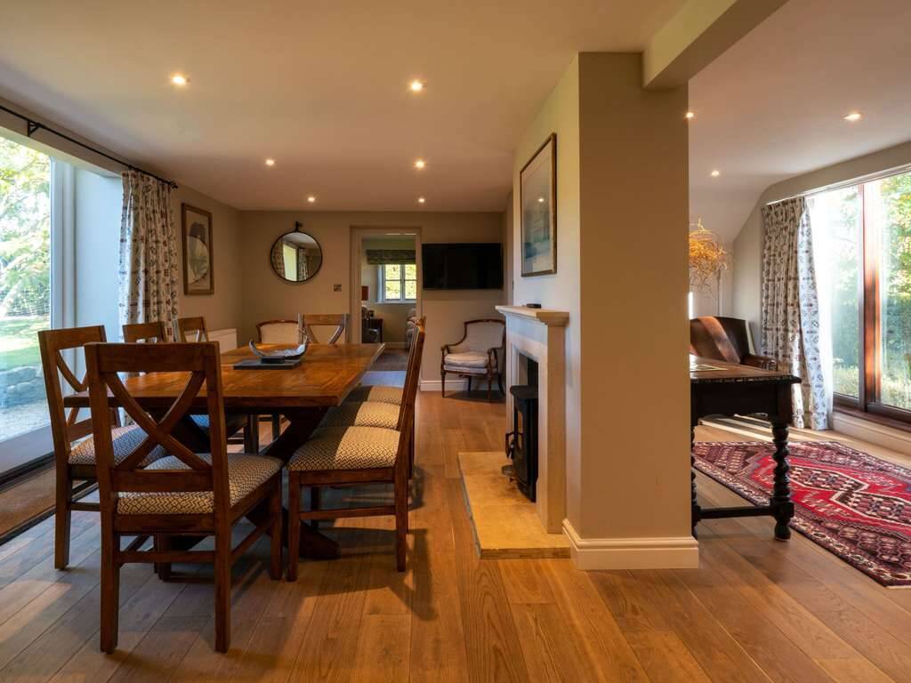 MANOR COTTAGE ONE BEDROOM