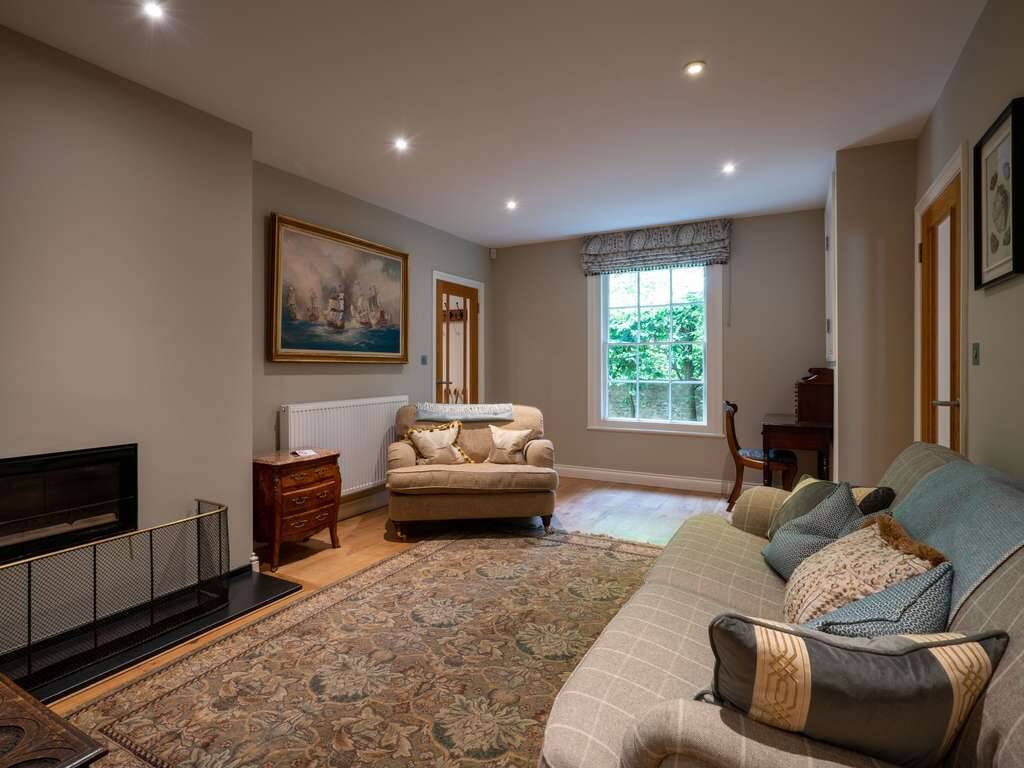 GRAND THREE BEDROOM COTTAGE