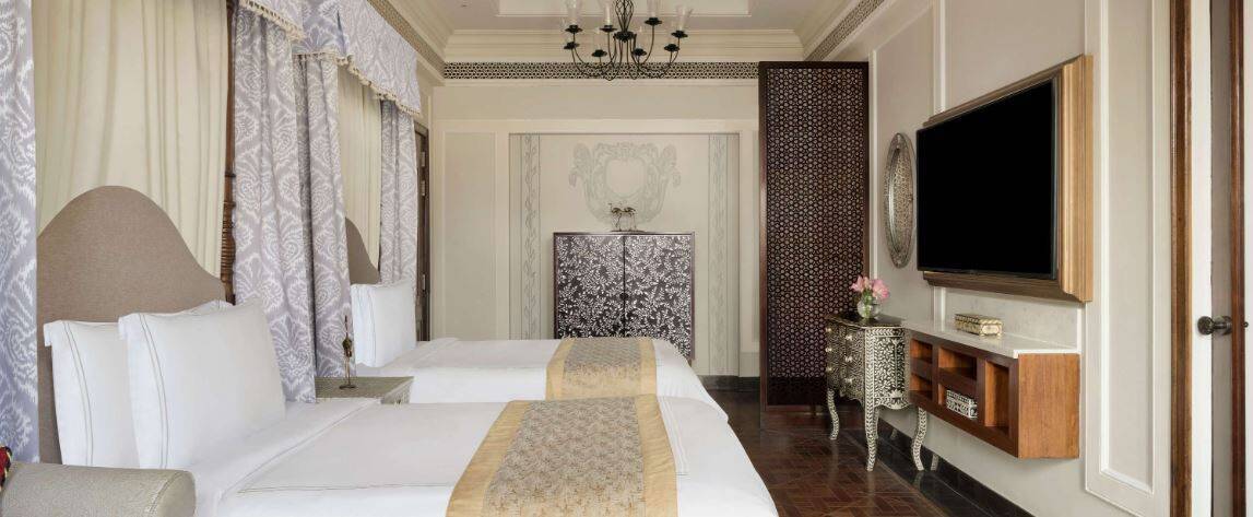FLAMINGO SIGNATURE ROOM WITH BALCONY TWIN BED