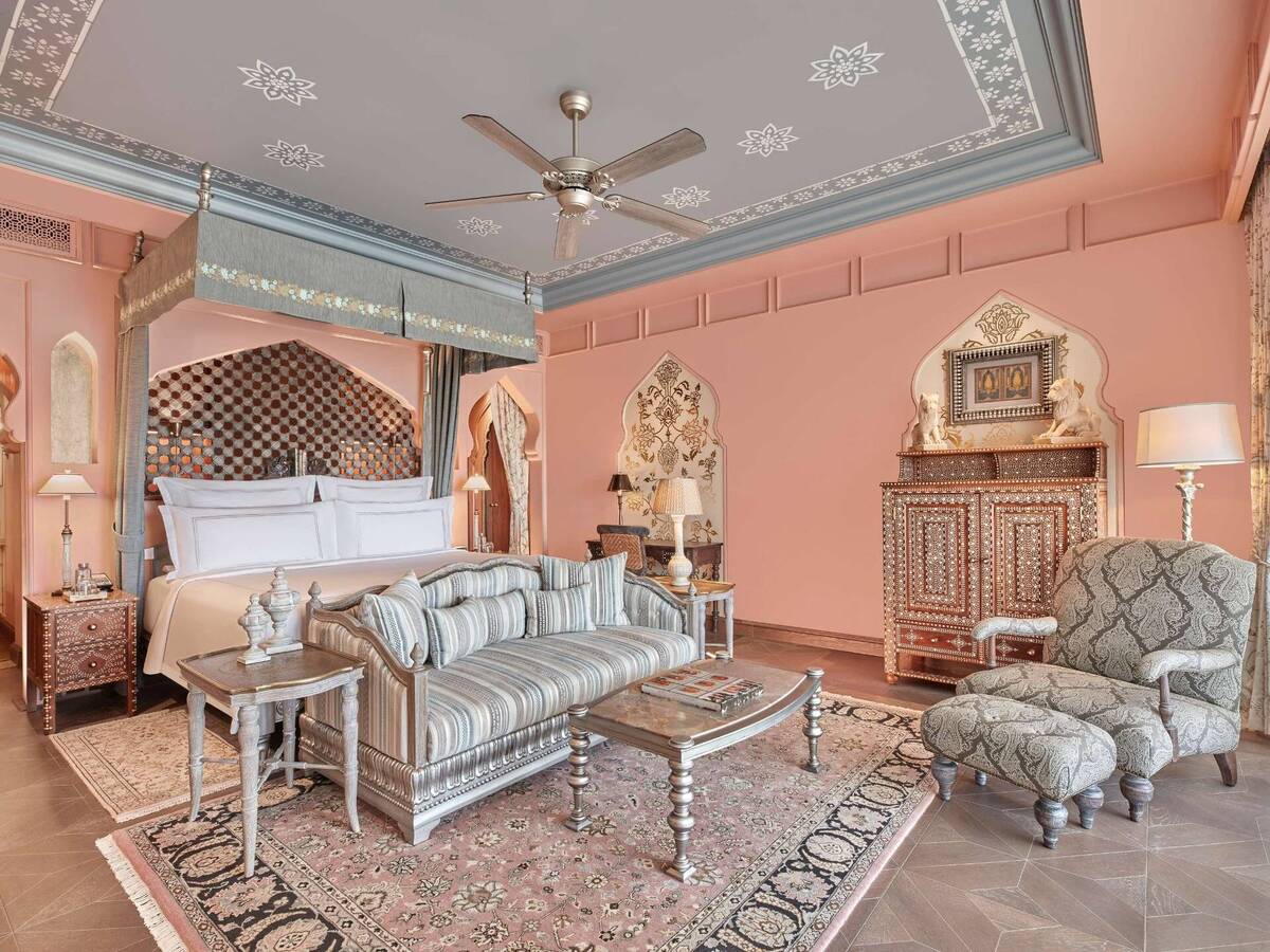 Landmark Room KIng
