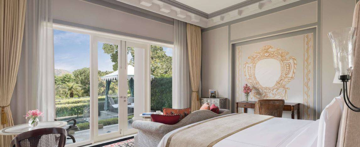 FLAMINGO SIGNATURE ROOM WITH PLUNGE POOL KING