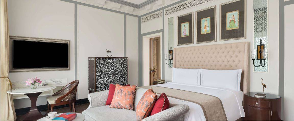 FLAMINGO SIGNATURE ROOM WITH GARDEN KING