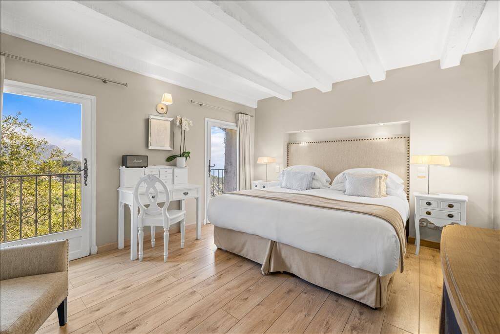 Tradition Room