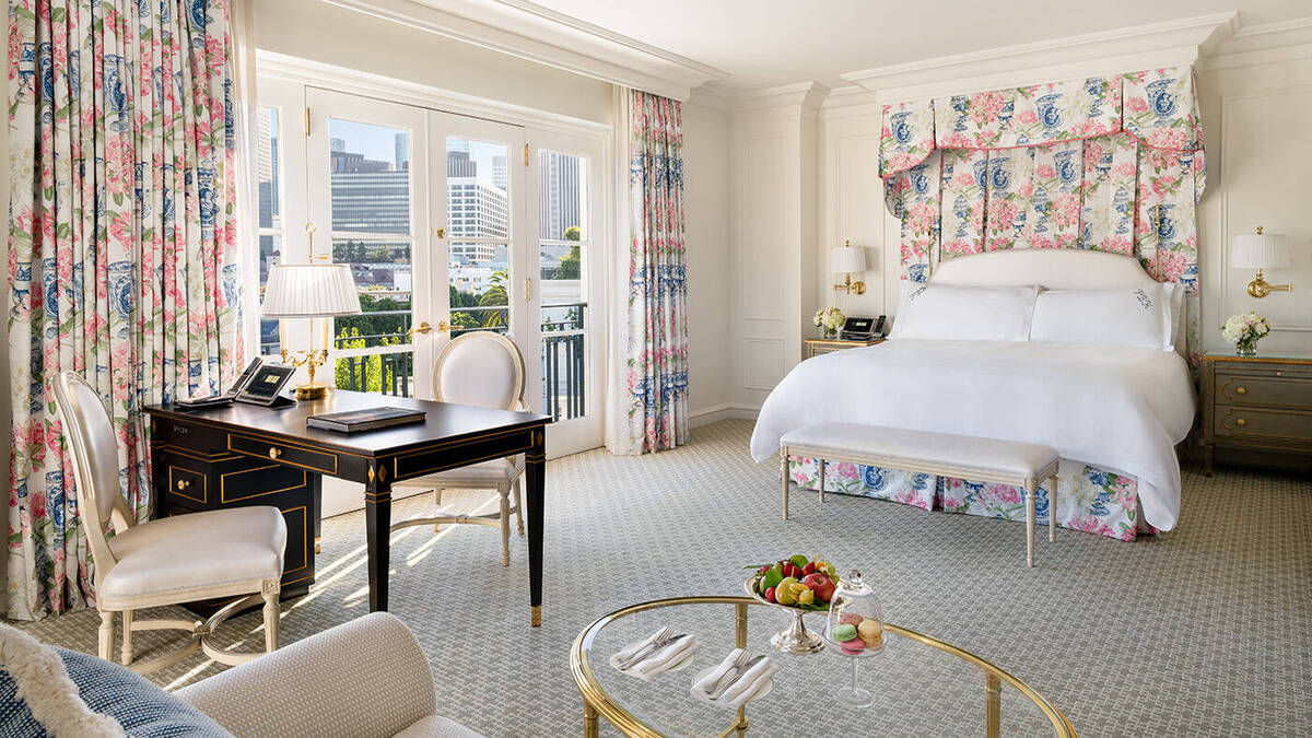 Grand Deluxe King Room