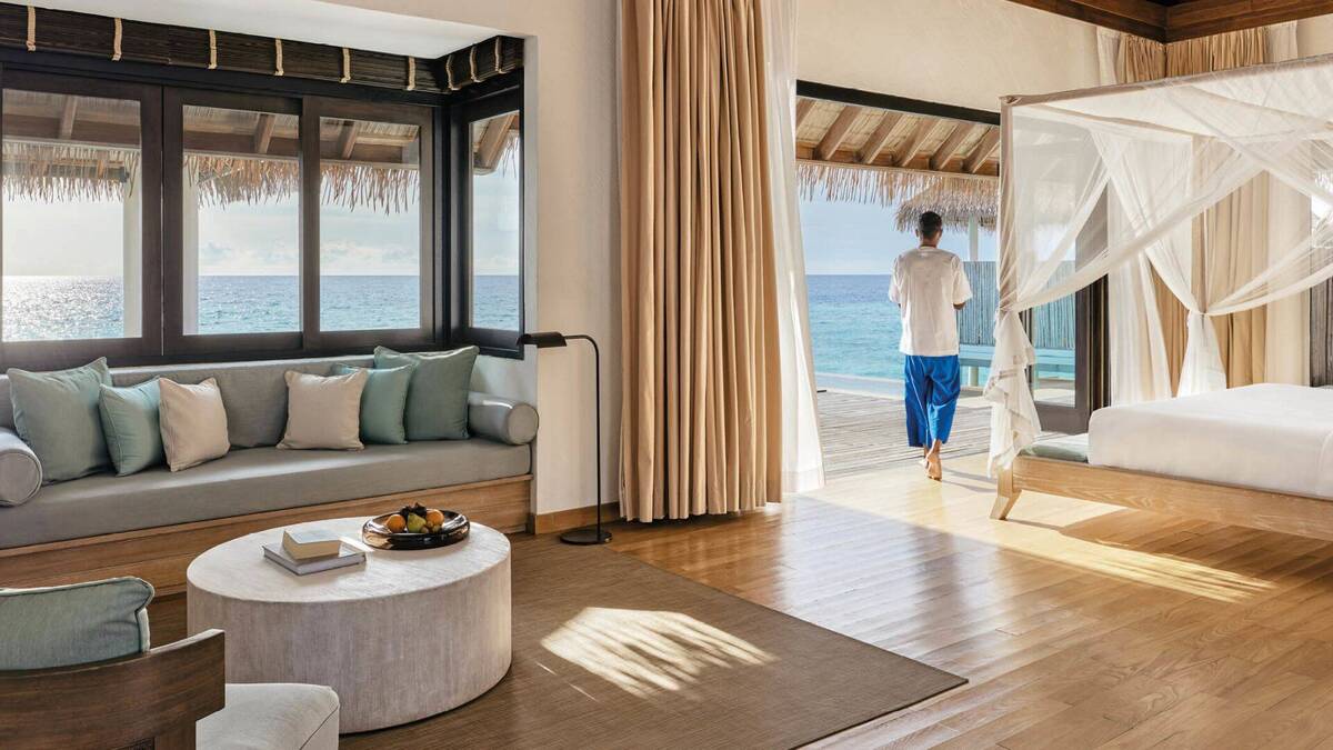 WATER SUITE