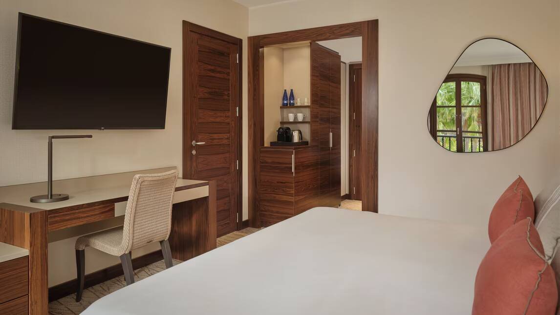 Superior Queen Room, Resort View, Balcony