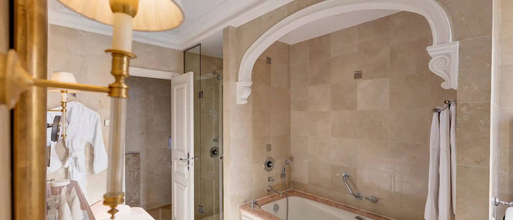 Diamond Suite Riviera - Sea View with Terrace and Jacuzzi