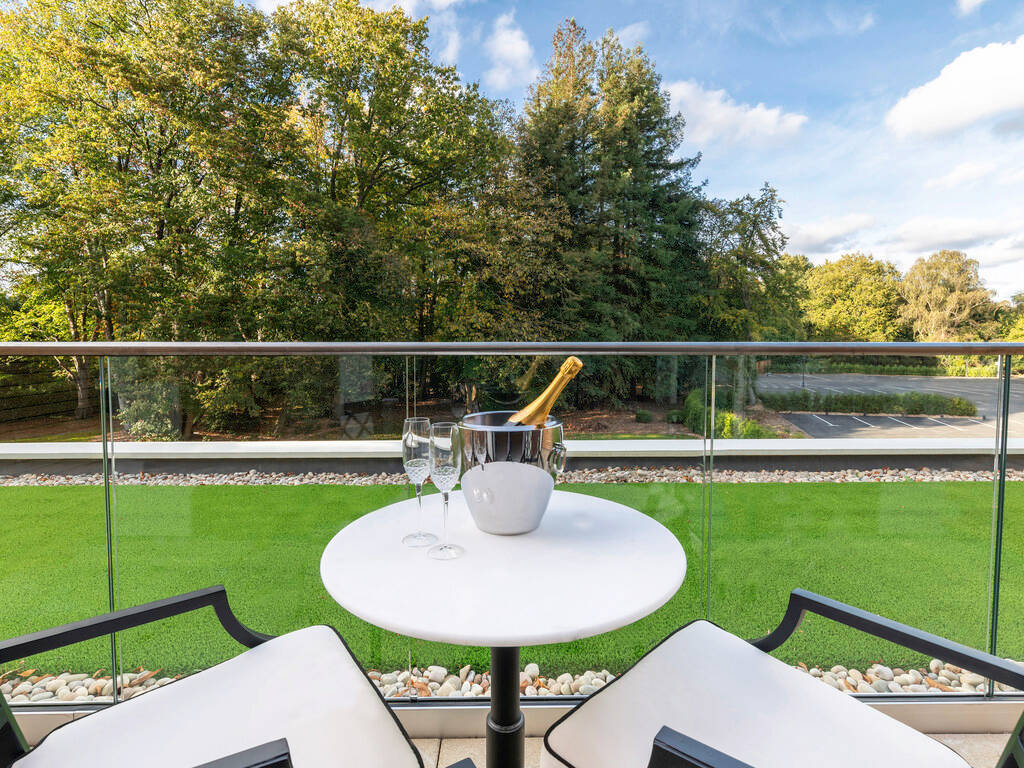 DELUXE DOUBLE DOUBLE BALCONY ROOM