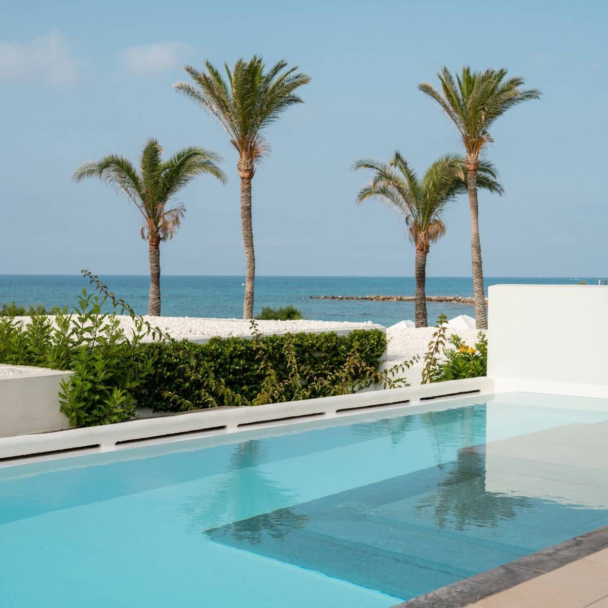 TWO BEDROOM INFINITY VILLA WITH PRIVATE POOL