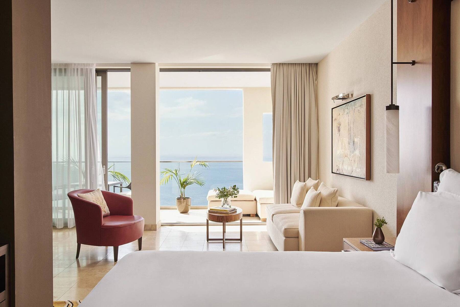Family Two Bedroom Sea View Suite