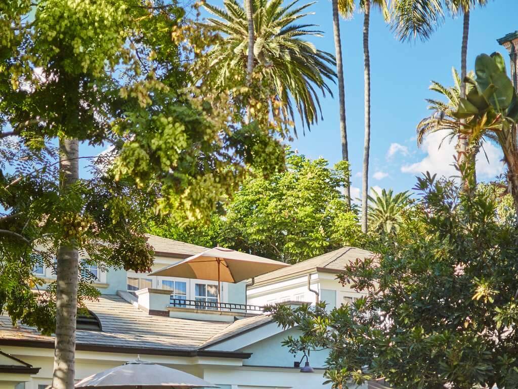 Signature Bungalow King Patio Mobility Hearing Accessible