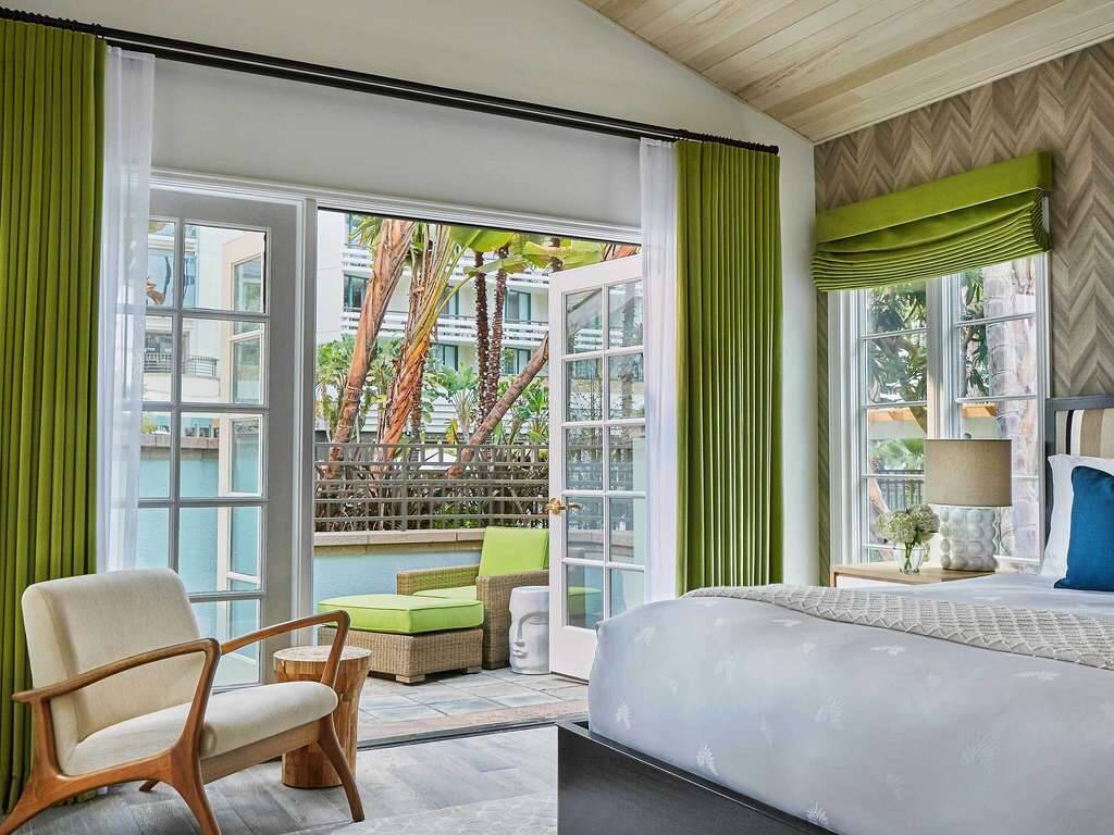 Signature Bungalow King Patio Mobility Hearing Accessible