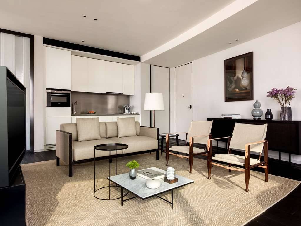 APARTMENT 90