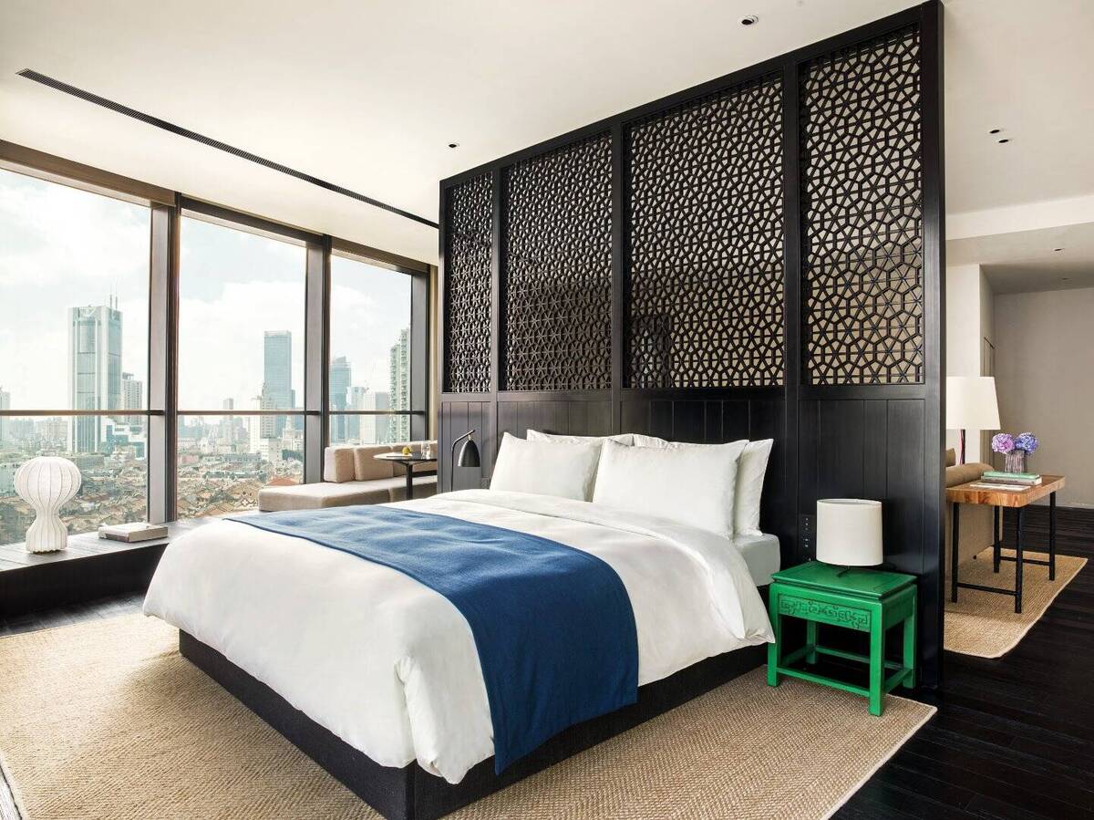 APARTMENT 90