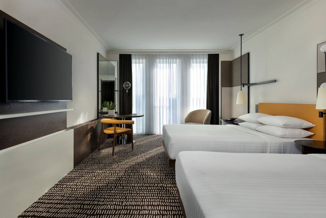 EXECUTIVE LOUNGE ACCESS TWO DOUBLE ROOM, HIGH FLOOR