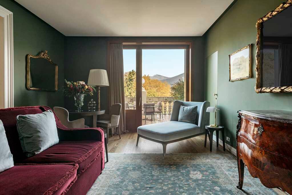 ROOFTOP GRAND SUITE