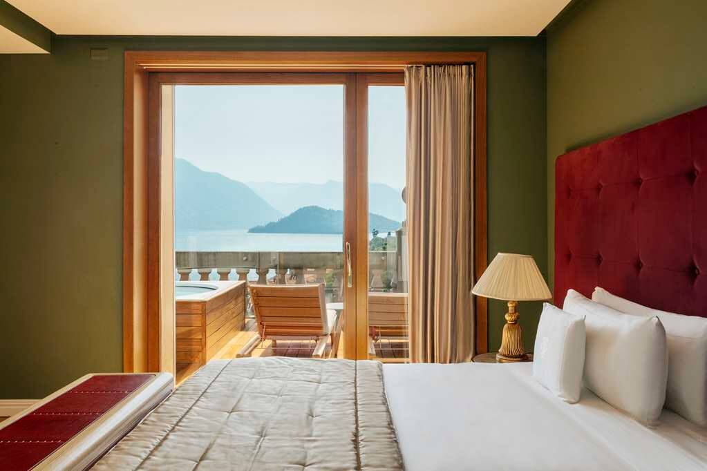 ROOFTOP GRAND SUITE
