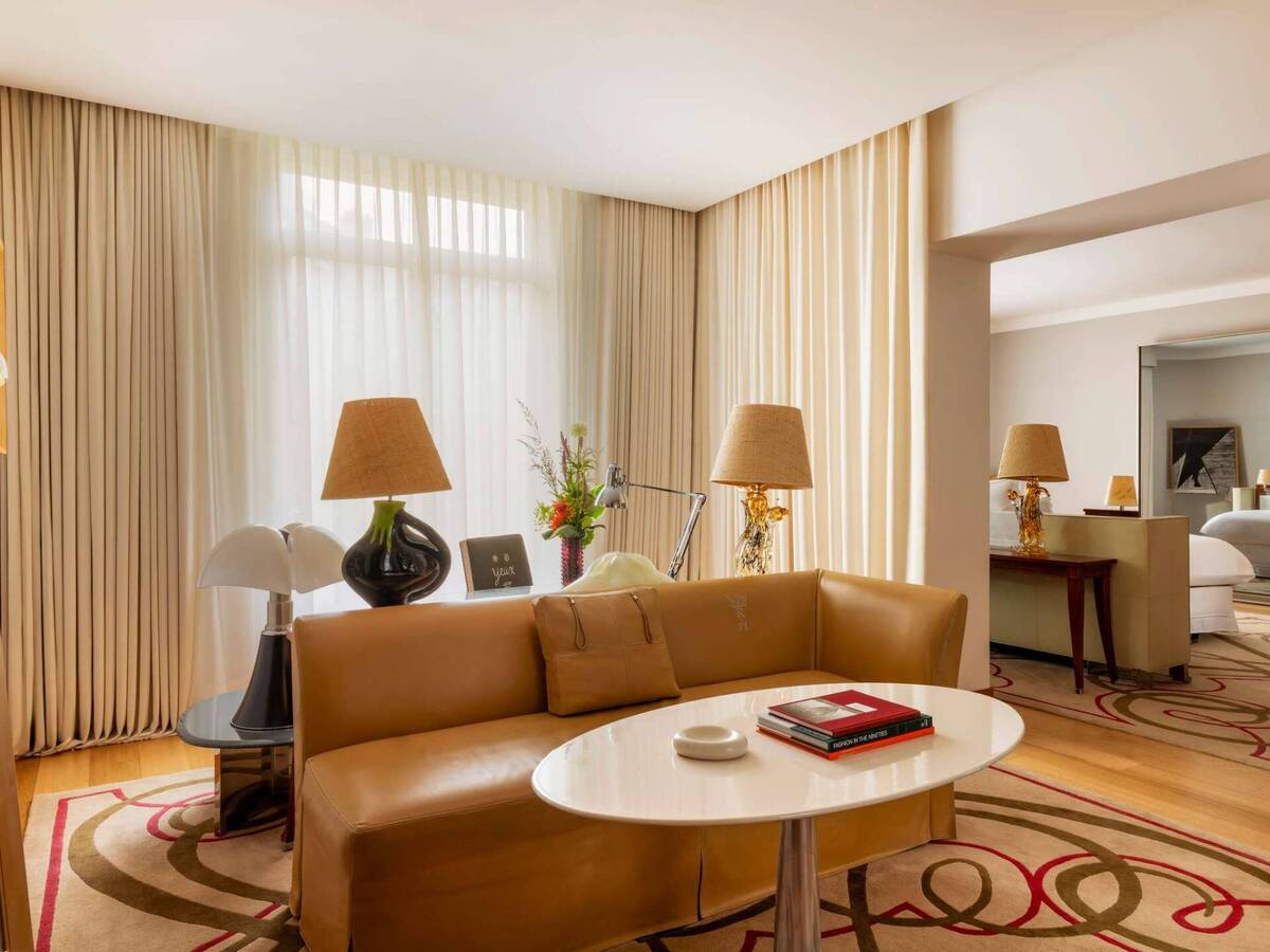 Gallery Twin Suite