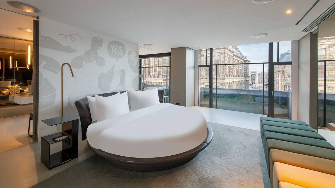 Penthouse I Exchange 