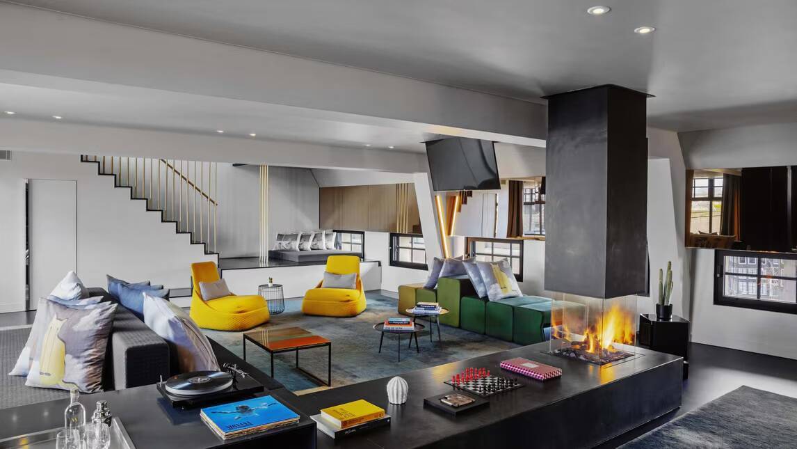 Penthouse I Bank