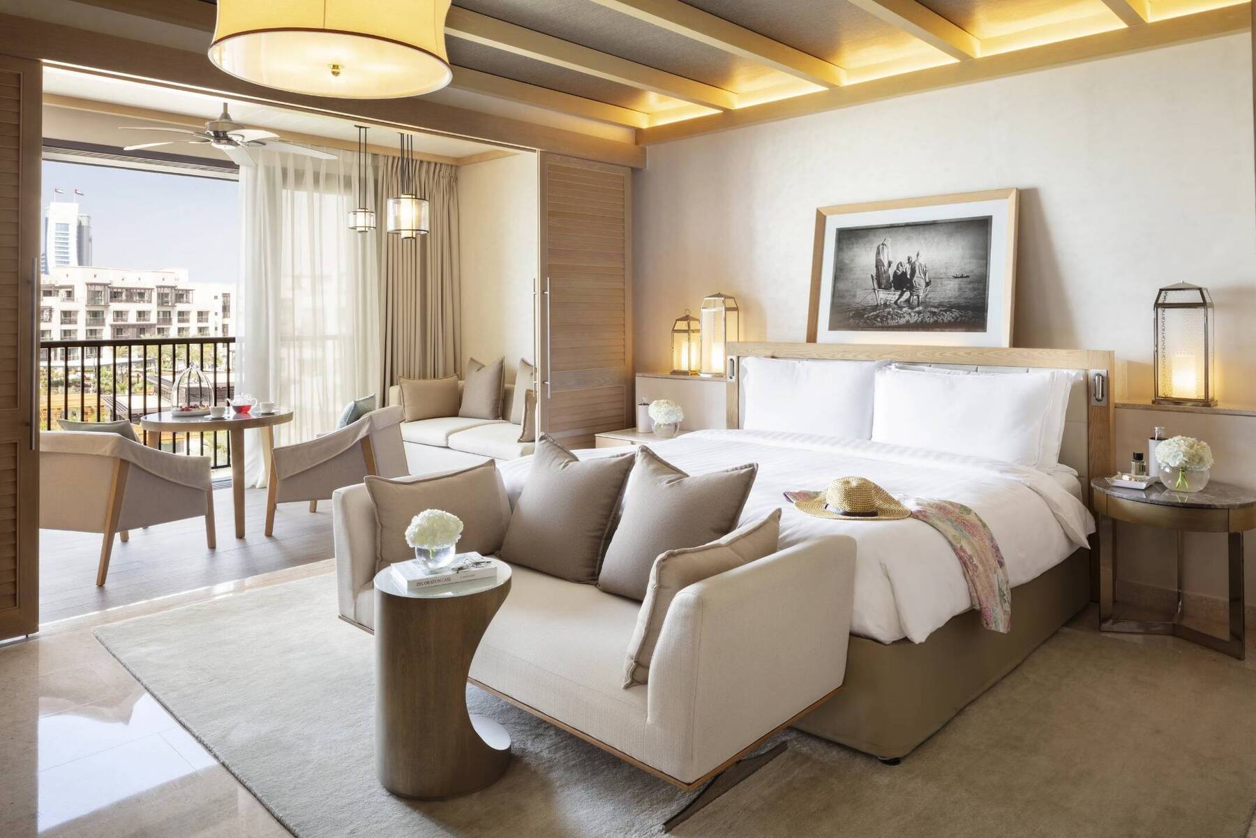 Deluxe Ocean Club Room