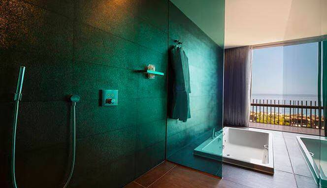 SUITE SEA